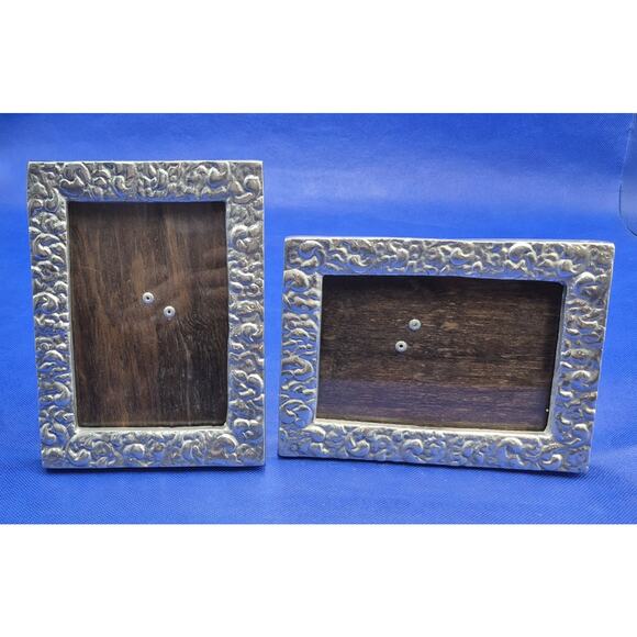 Two Vtg Arte Giancarlo Honduras Pewter Photo Frames Curlicues Wood Back 7x5" - Picture 2 of 9